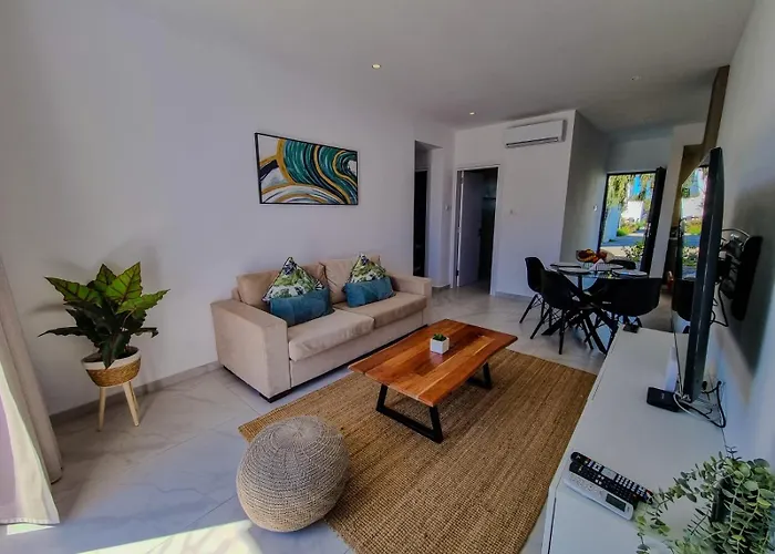 Lavi La 2b, Sea Breeze, 公寓 Paphos