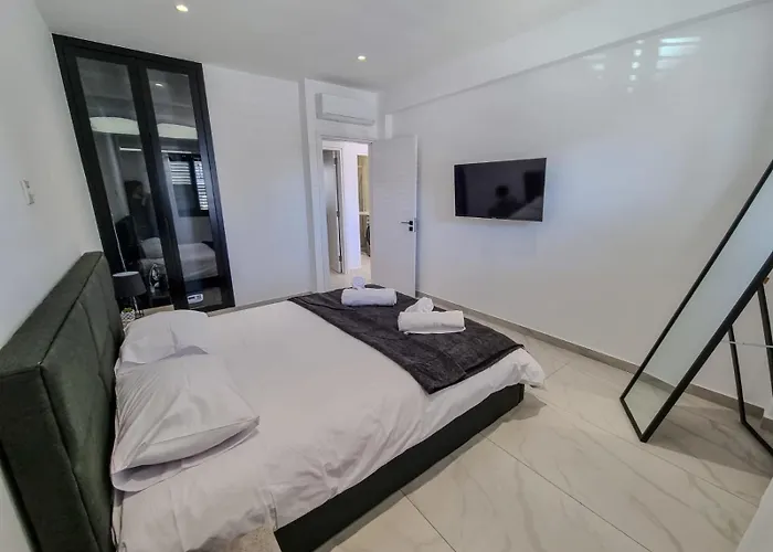 Lavi La 2b, Sea Breeze, * Paphos