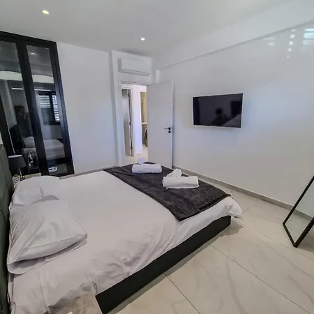 Lavi La 2b, Sea Breeze, * Paphos