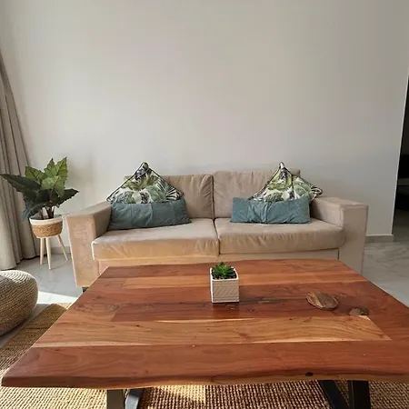 Lavi La 2b, Sea Breeze, * Πάφος